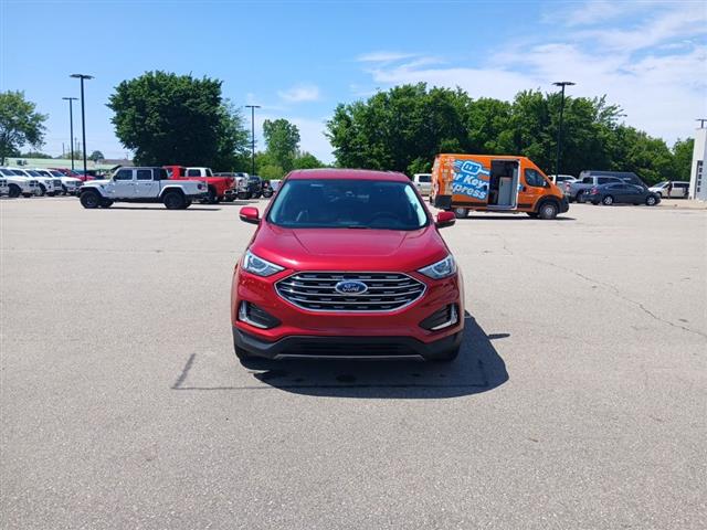 2022 Ford Edge