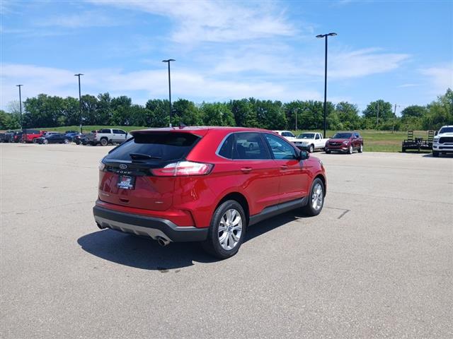 2022 Ford Edge