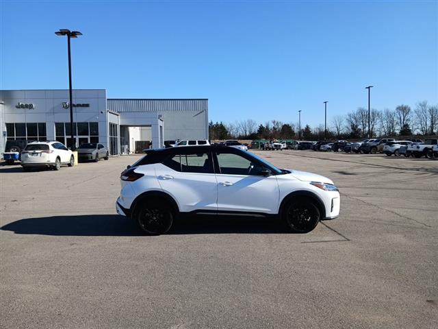 2023 Nissan Kicks