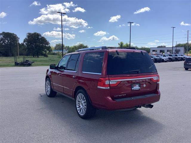 2017 LINCOLN Navigator
