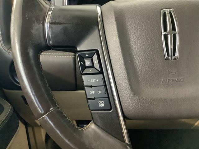 2017 LINCOLN Navigator