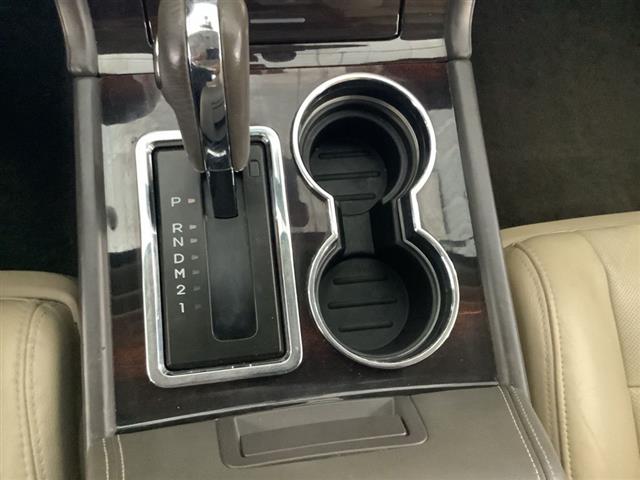 2017 LINCOLN Navigator