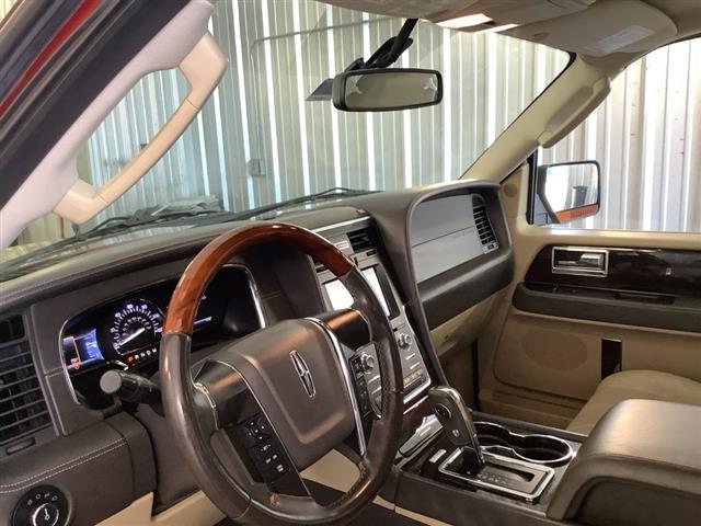 2017 LINCOLN Navigator