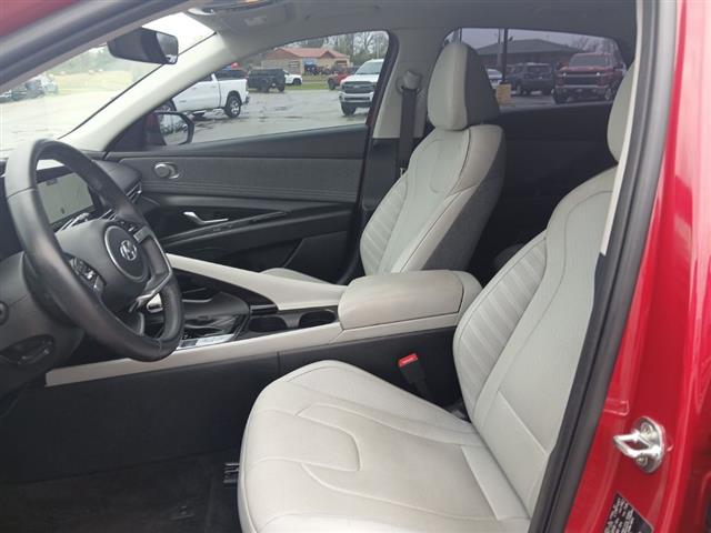 2023 Hyundai Elantra