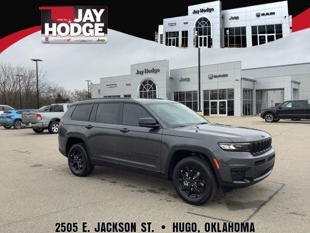 2025 Jeep Grand Cherokee L Altitude's photo