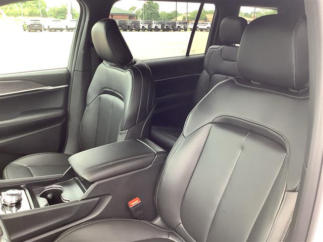 2025 Jeep Grand Cherokee L