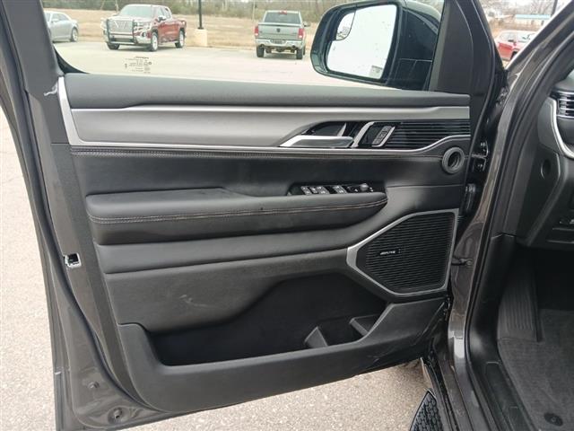 2026 Jeep Grand Wagoneer