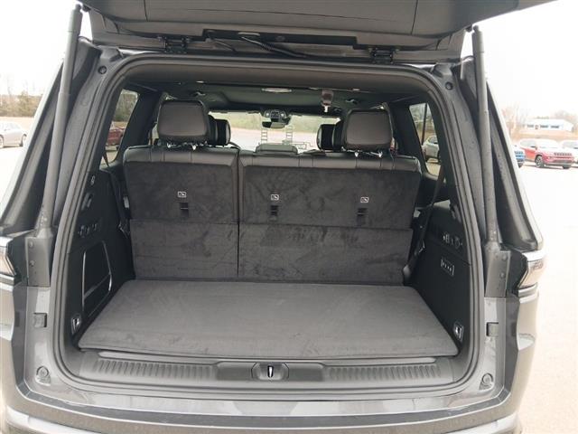 2026 Jeep Grand Wagoneer