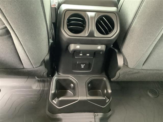 2025 Jeep Gladiator