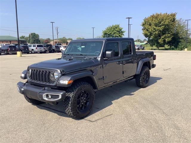 2025 Jeep Gladiator