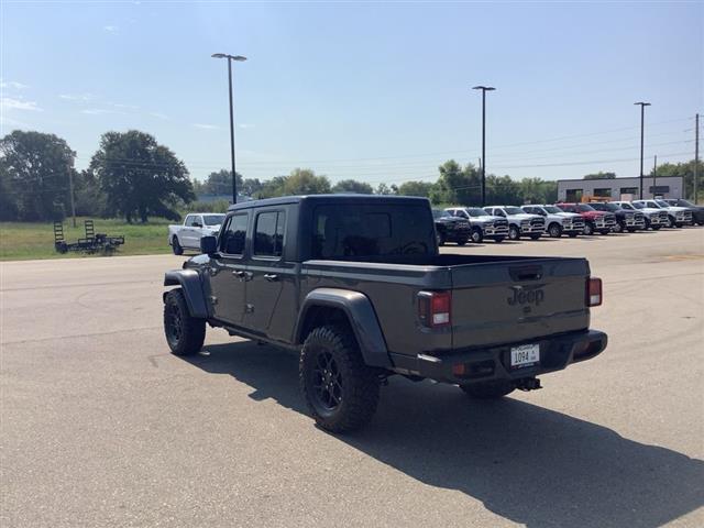 2025 Jeep Gladiator