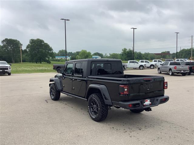 2025 Jeep Gladiator