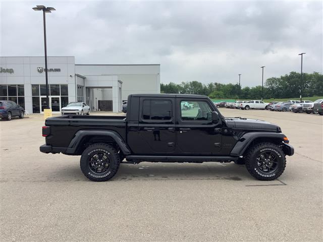 2025 Jeep Gladiator