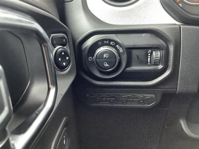 2025 Jeep Gladiator