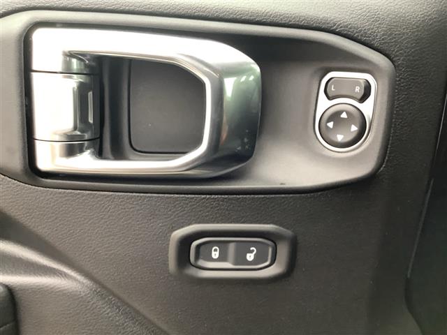 2025 Jeep Gladiator