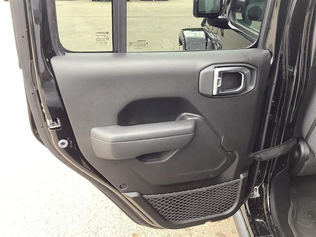 2025 Jeep Gladiator