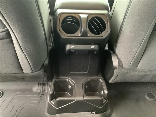 2025 Jeep Gladiator