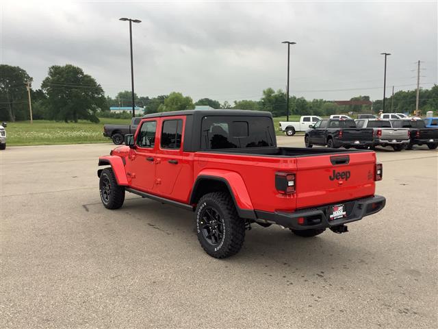 2025 Jeep Gladiator