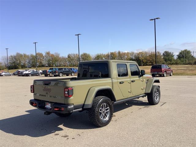 2025 Jeep Gladiator