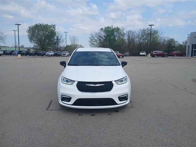 2026 Chrysler Pacifica