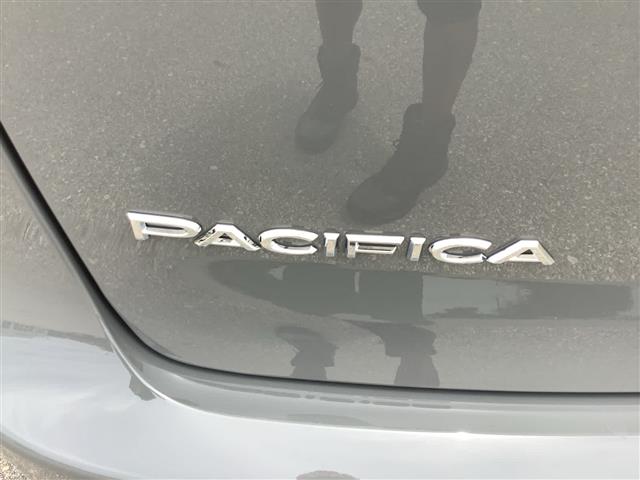 2025 Chrysler Pacifica