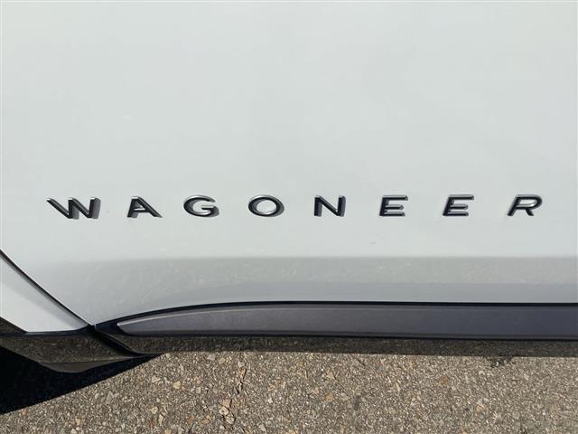 2025 Jeep Wagoneer S