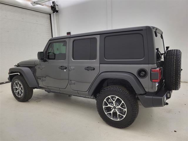 2025 Jeep Wrangler