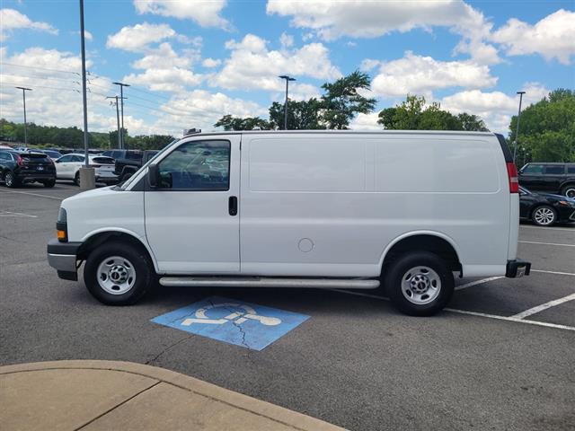 2023 GMC Savana Cargo Van
