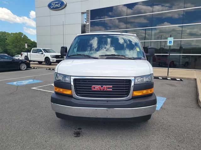 2023 GMC Savana Cargo Van
