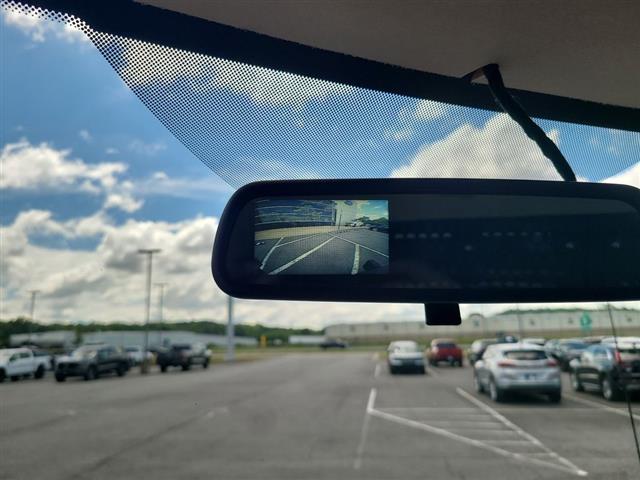 2023 GMC Savana Cargo Van