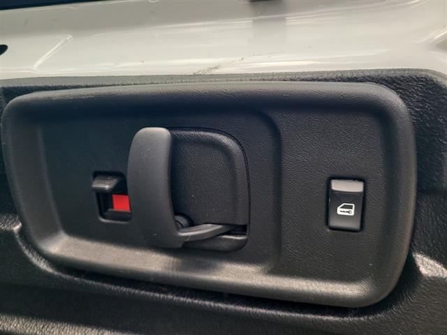 2023 GMC Savana Cargo Van