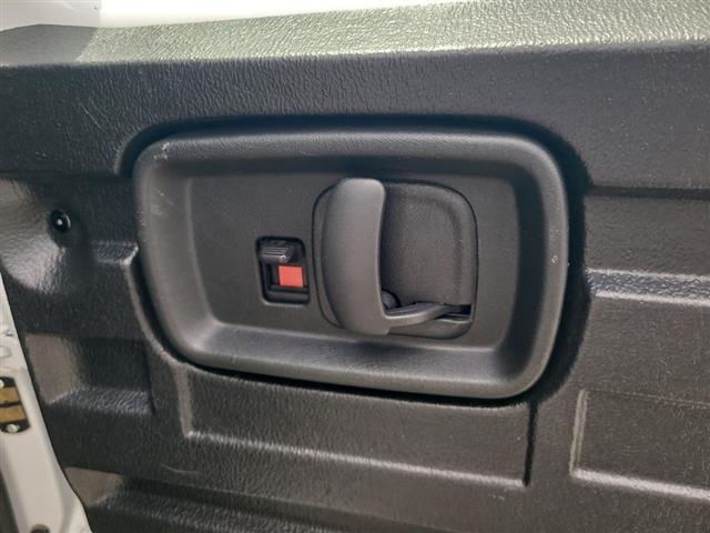 2023 GMC Savana Cargo Van