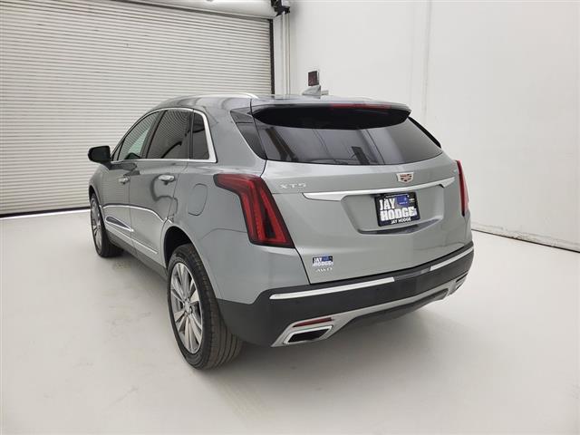 2024 Cadillac XT5