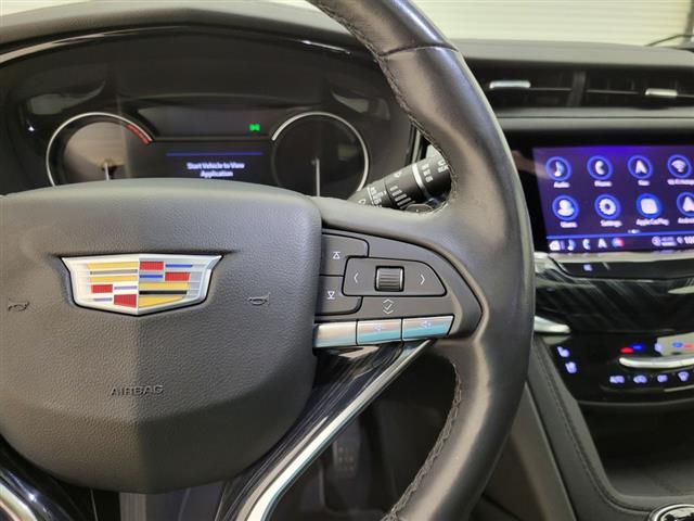2024 Cadillac XT6