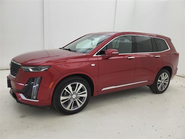 2024 Cadillac XT6