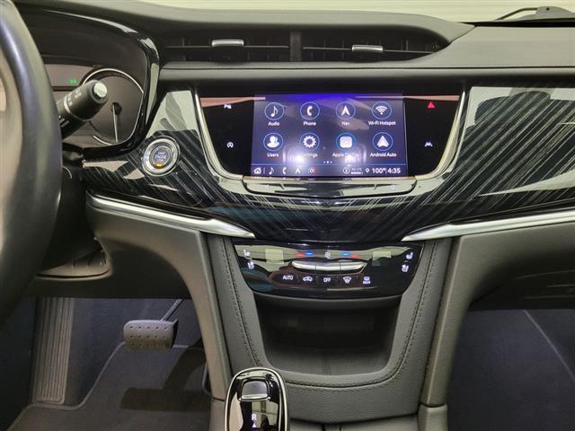 2024 Cadillac XT6