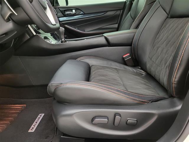 2023 Nissan Maxima