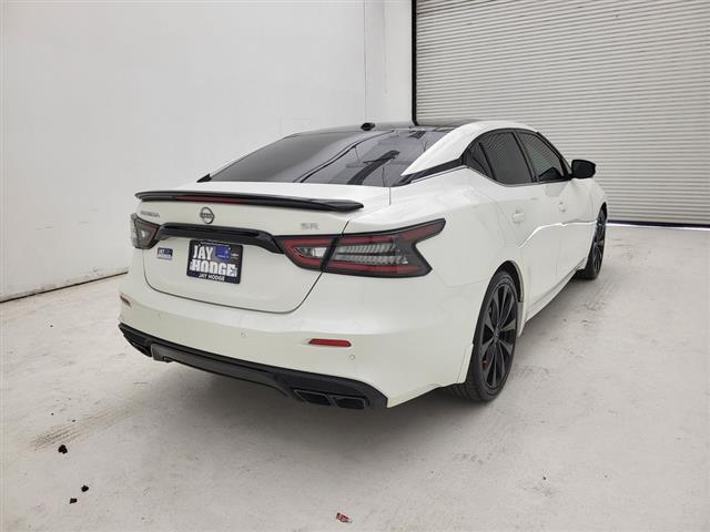 2023 Nissan Maxima