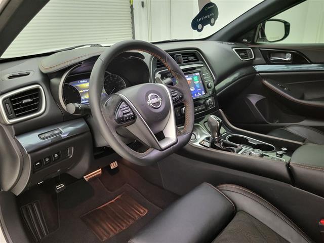 2023 Nissan Maxima