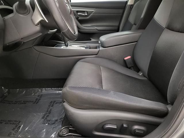 Used 2018 Nissan Altima SR with VIN 1N4AL3AP4JC150210 for sale in Sulphur Springs, TX