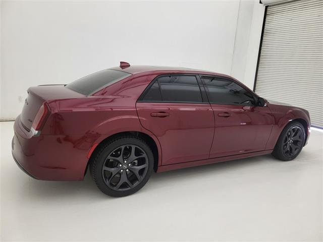 2023 Chrysler 300
