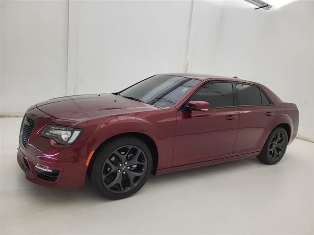 2023 Chrysler 300