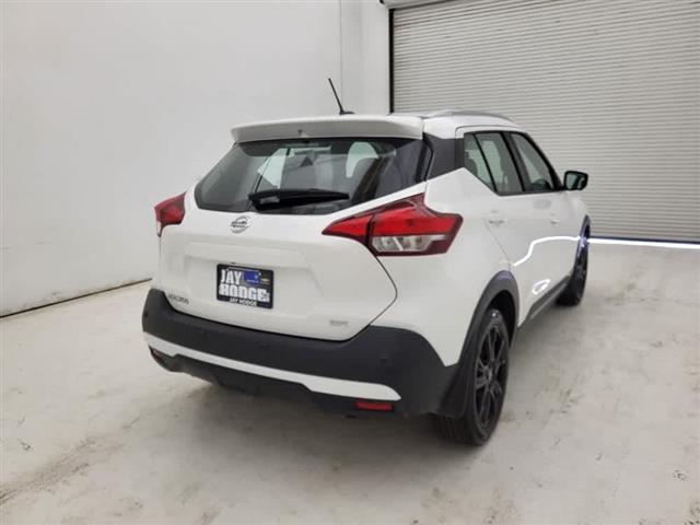 2020 Nissan Kicks