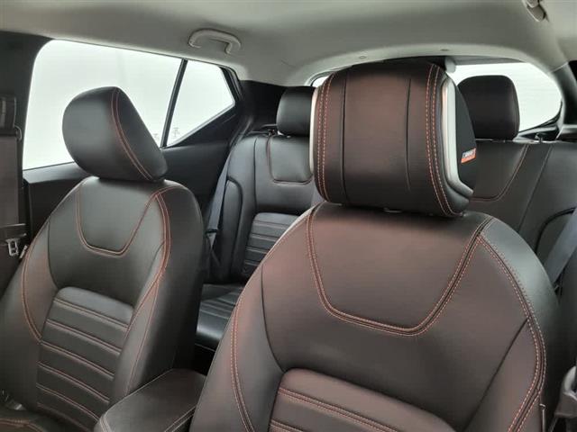 2020 Nissan Kicks