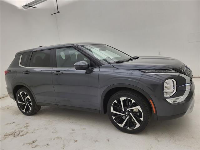 2024 Mitsubishi Outlander