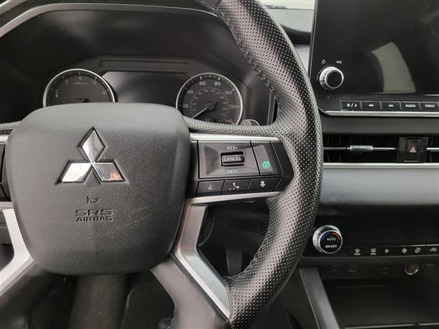 2024 Mitsubishi Outlander