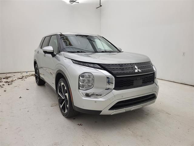 2024 Mitsubishi Outlander