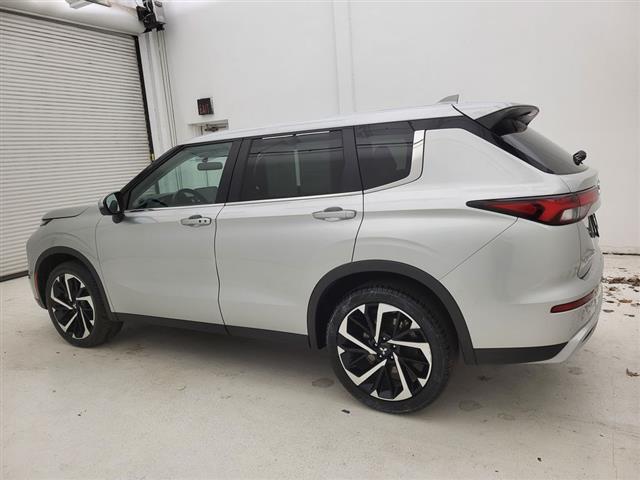 2024 Mitsubishi Outlander