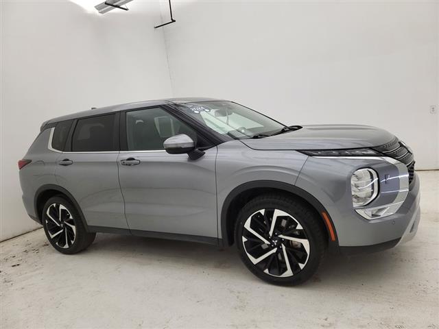 2024 Mitsubishi Outlander
