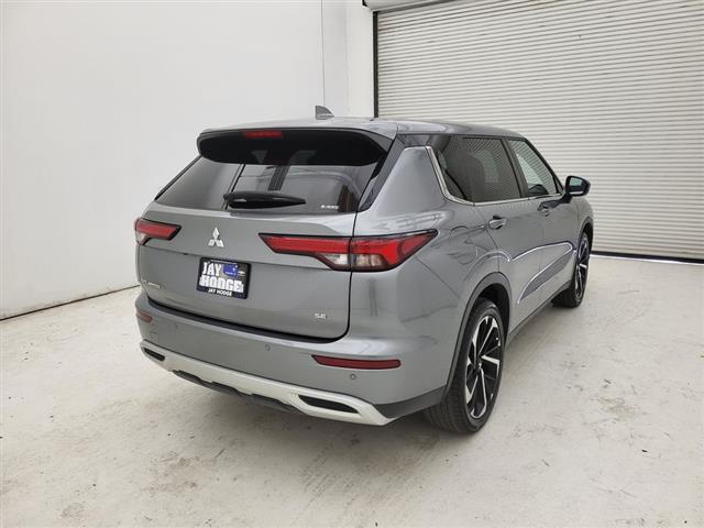 2024 Mitsubishi Outlander